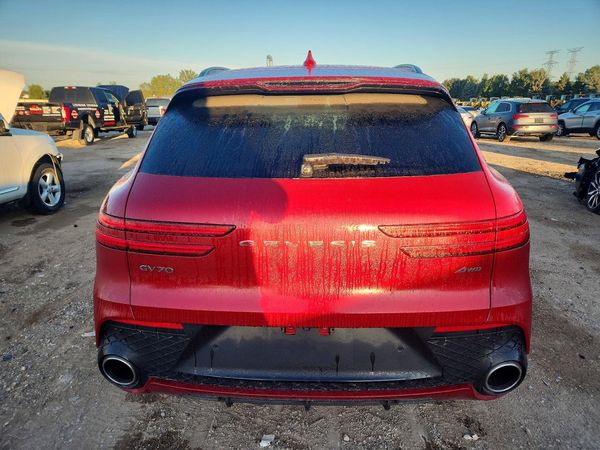 2023 GENESIS GV70