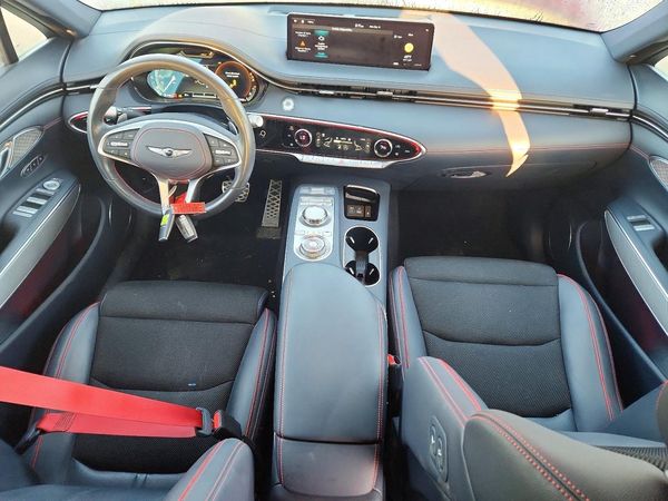 2023 GENESIS GV70