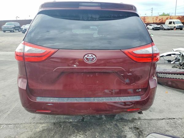 2015 TOYOTA SIENNA — DIRR