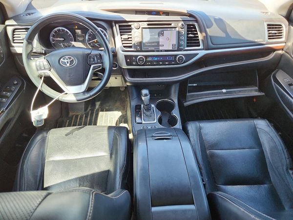 2016 TOYOTA HIGHLANDER Base/Hybrid
