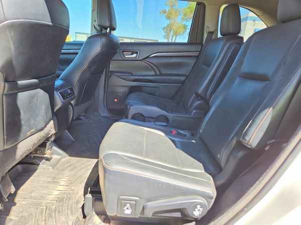 2016 TOYOTA HIGHLANDER Base/Hybrid