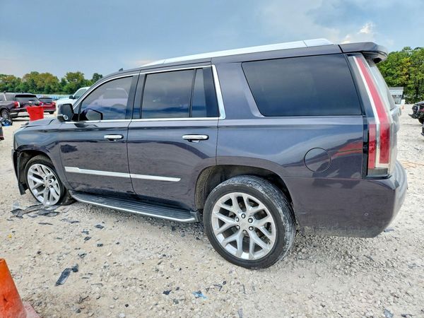 2017 CADILLAC ESCALADE