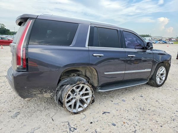 2017 CADILLAC ESCALADE