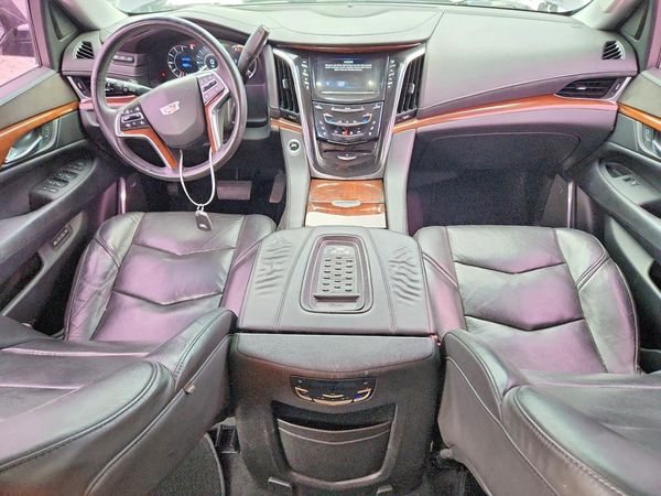 2017 CADILLAC ESCALADE
