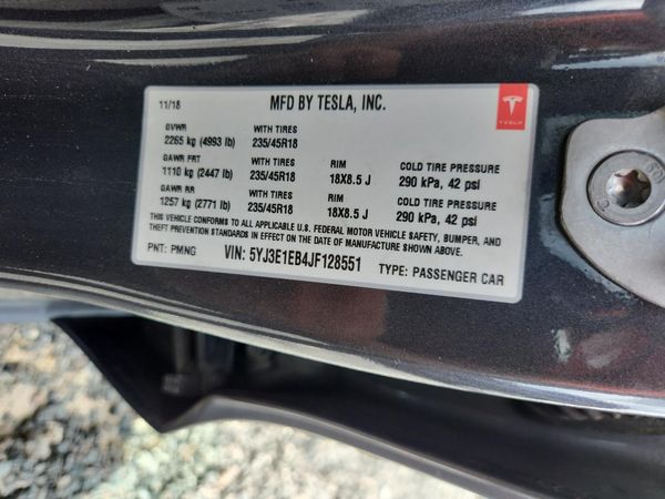 2018 TESLA MODEL 3 — VINS