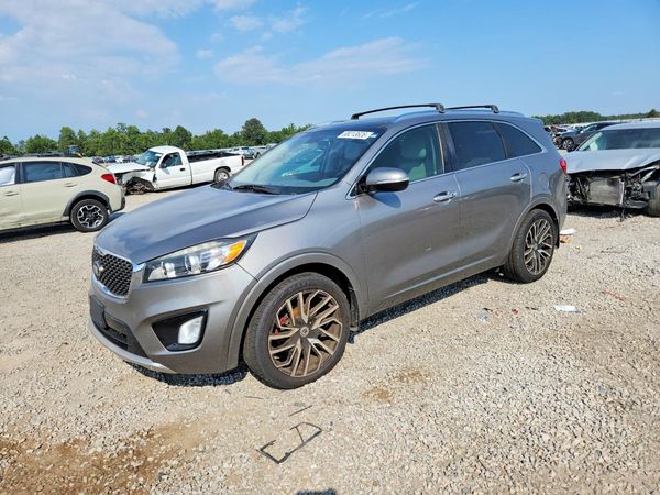2017 KIA SORENTO — Front 3/4