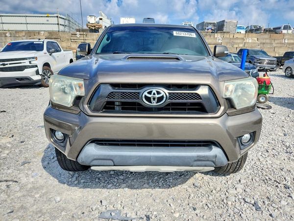 2015 TOYOTA TACOMA Delux Grade
