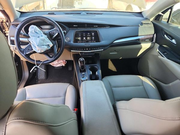 2023 CADILLAC XT4 Luxury — CKPT