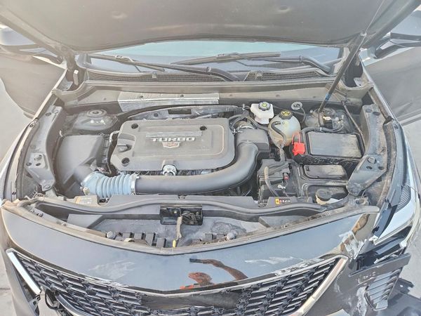 2023 CADILLAC XT4 Luxury — Engine bay