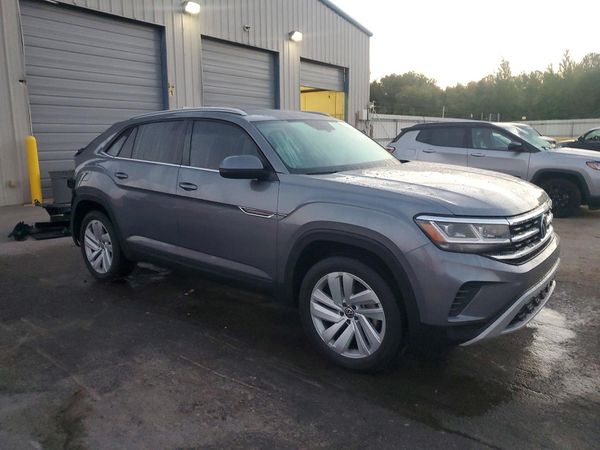 2022 VOLKSWAGEN ATLAS CROSS SPORT SE w/ Tech — Passenger 3/4