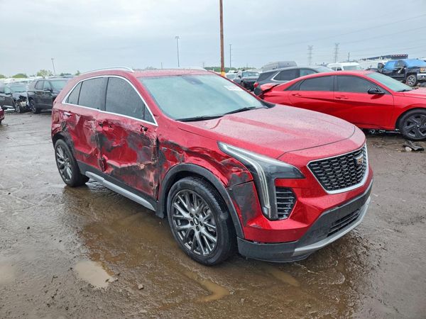 2021 CADILLAC XT4 Premium Luxury