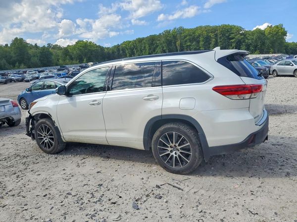 2017 TOYOTA HIGHLANDER SE/XLE