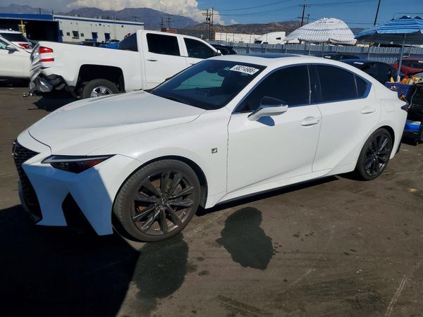 2021 LEXUS IS