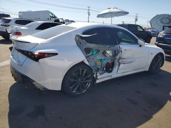2021 LEXUS IS