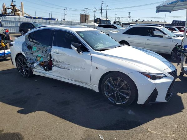 2021 LEXUS IS