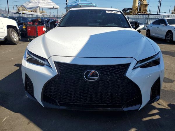 2021 LEXUS IS
