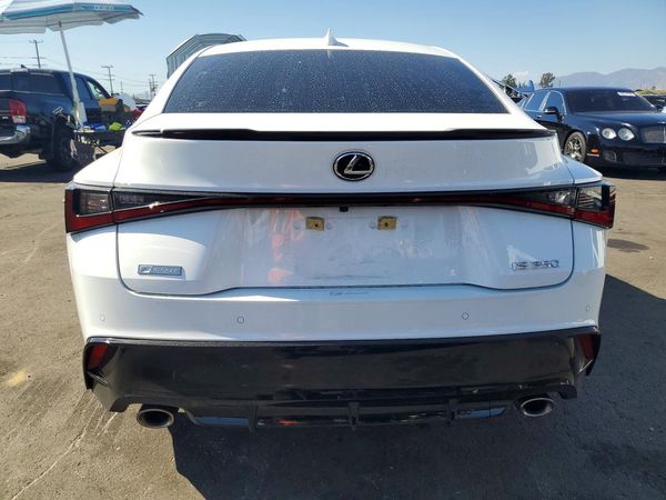 2021 LEXUS IS