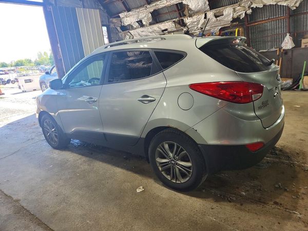 2014 HYUNDAI TUCSON GLS (Middle Level)