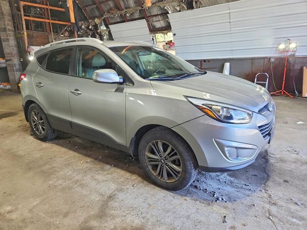 2014 HYUNDAI TUCSON GLS (Middle Level)
