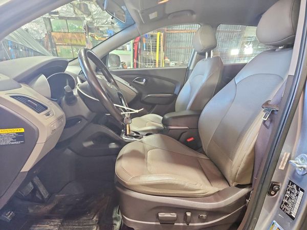 2014 HYUNDAI TUCSON GLS (Middle Level)
