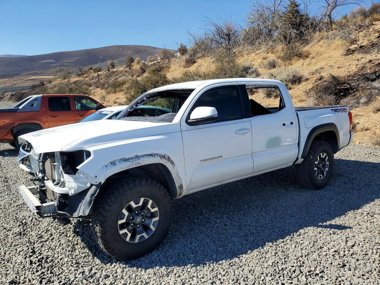 2017 TOYOTA TACOMA