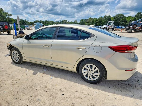 2017 HYUNDAI ELANTRA SE Base