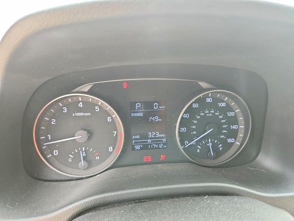 2017 HYUNDAI ELANTRA SE Base