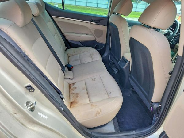 2017 HYUNDAI ELANTRA SE Base