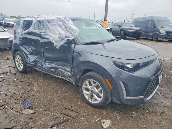 2023 KIA SOUL LX, S — Passenger 3/4