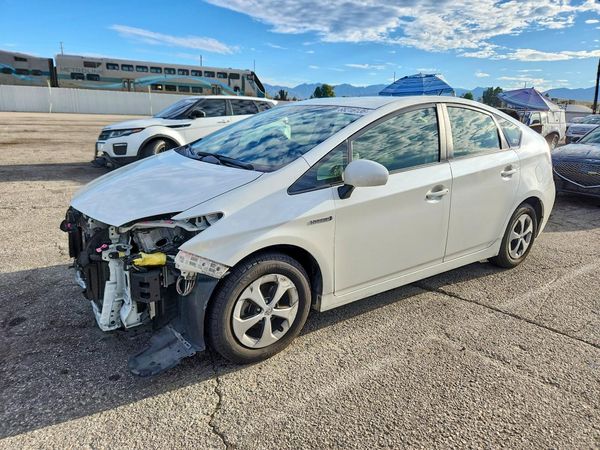 2015 TOYOTA PRIUS