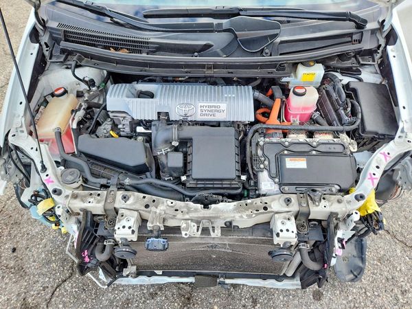 2015 TOYOTA PRIUS