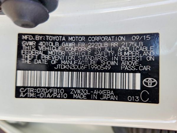 2015 TOYOTA PRIUS