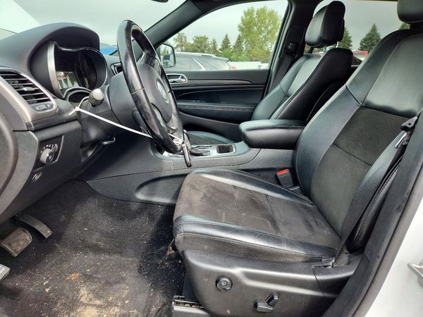2020 JEEP GRAND CHEROKEE — DENT