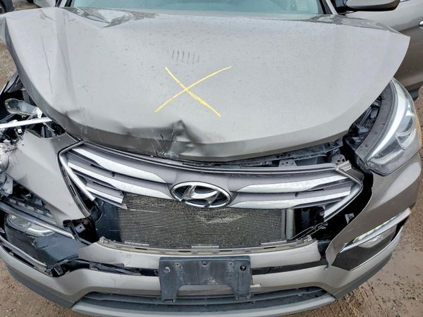 2018 HYUNDAI SANTA FE — Engine bay