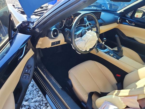 2025 MAZDA MX-5 MIATA