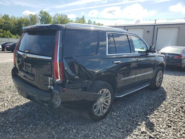 2017 CADILLAC ESCALADE