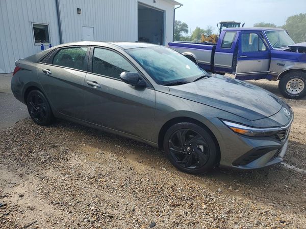 2026 HYUNDAI ELANTRA