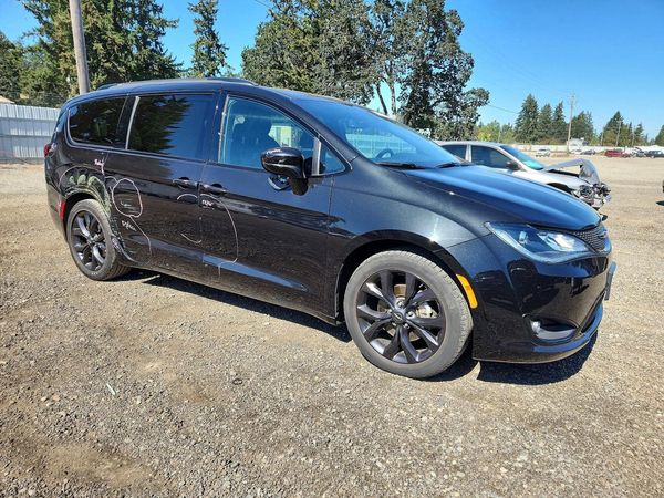 2020 CHRYSLER PACIFICA