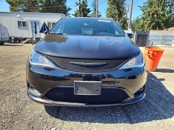 2020 CHRYSLER PACIFICA