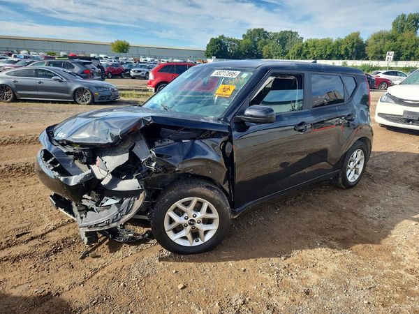2022 KIA SOUL LX, S, X Line — Front 3/4