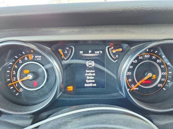 2019 JEEP WRANGLER Sport