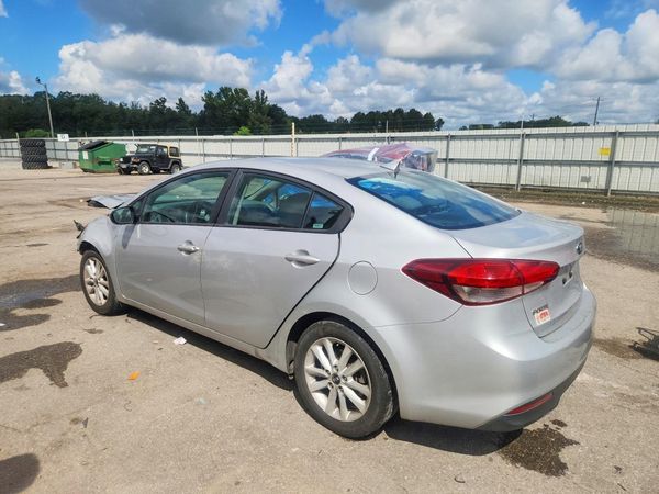 2017 KIA FORTE