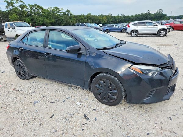 2015 TOYOTA COROLLA