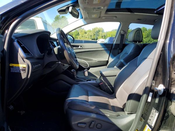2016 HYUNDAI TUCSON