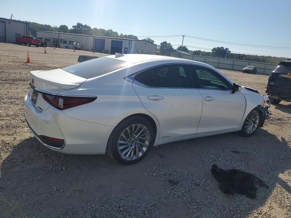 2020 LEXUS ES