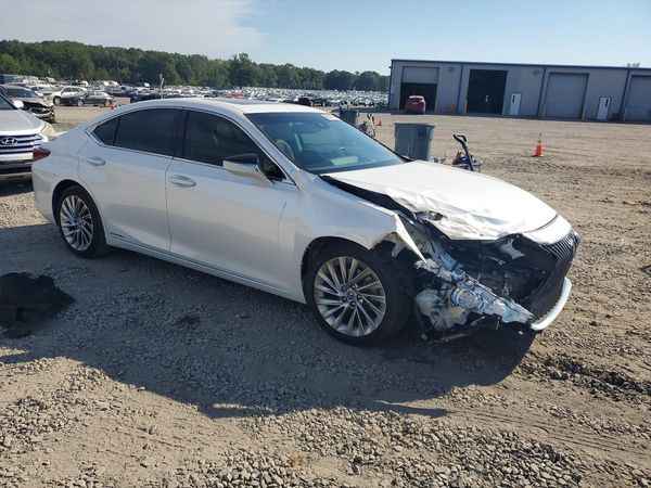 2020 LEXUS ES