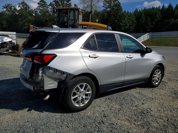 2022 CHEVROLET EQUINOX LS