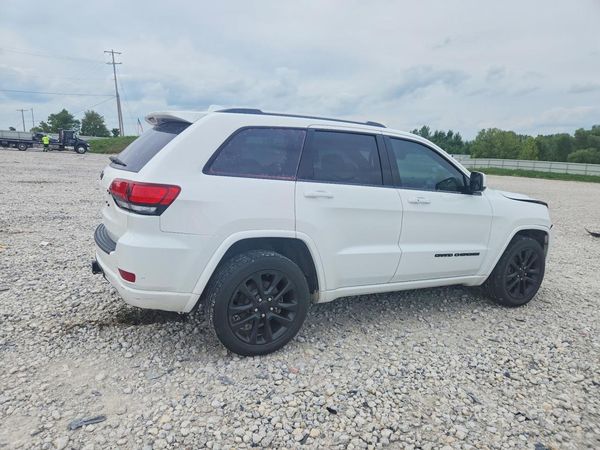 2020 JEEP GRAND CHEROKEE Laredo