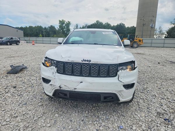 2020 JEEP GRAND CHEROKEE Laredo