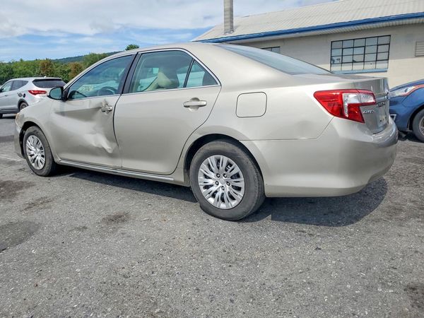 2013 TOYOTA CAMRY